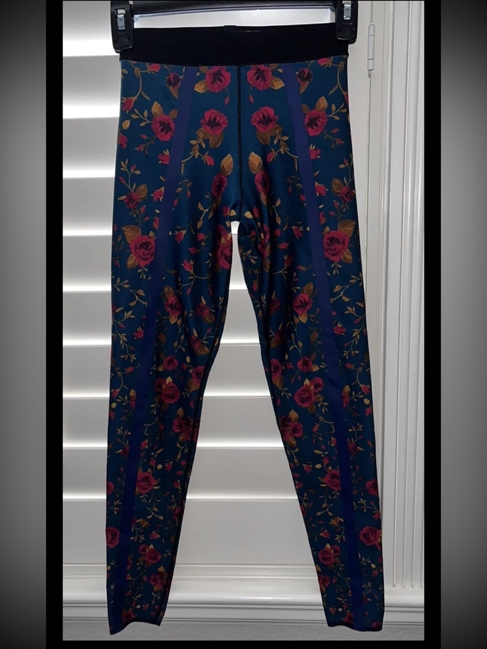 Ultracor Silk Bloom Teal Rose Leggings Size XS